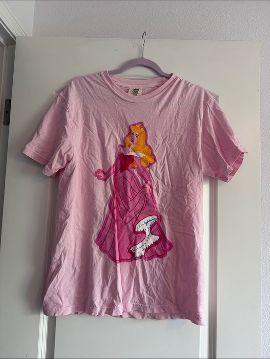 Belle and Park Tops - Belle and Park Aurora T-Shirt - Size Medium